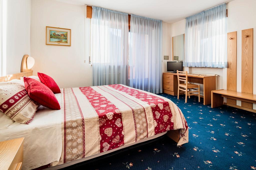 Hotel Coldai Alleghe Buitenkant foto